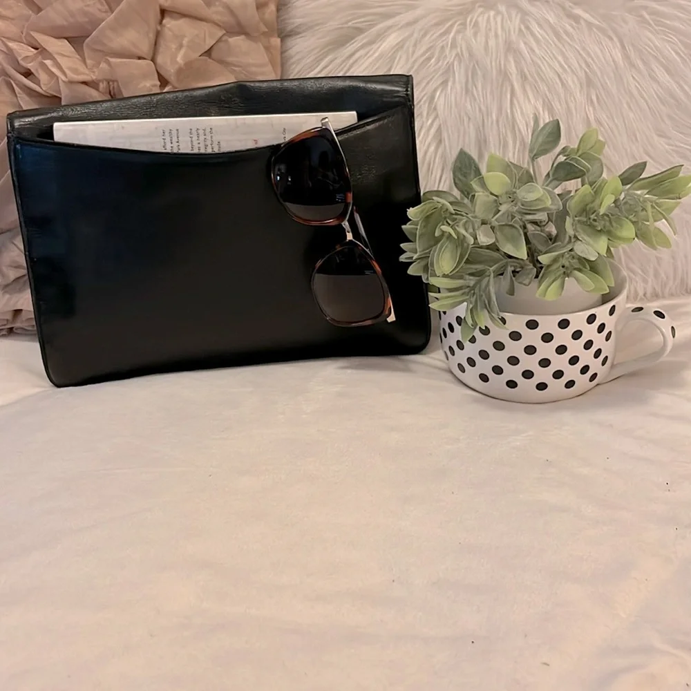 Vintage Retro Black Leather iPad Tablet Laptop Case